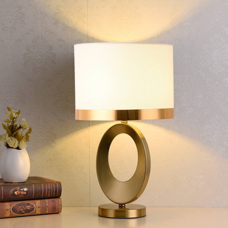 โคมไฟตั้งโต๊ะขนาดเล็กสไตล์นอร์ - Desk Lamp บทวิจารณ์และราคา